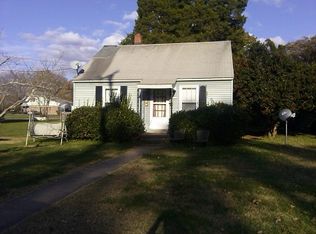 721 Boyd St, Chase City, VA 23924