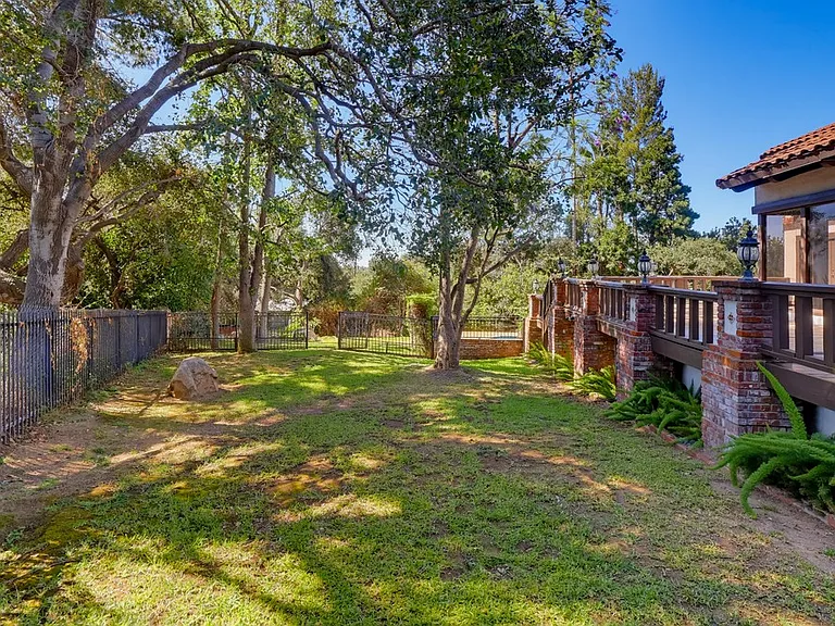 3488 Barhite St — Photo 64