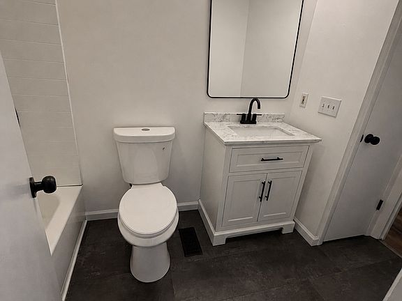 4th image of 3433 Ipswich Ln