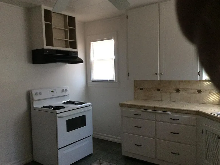 198 Marys Ave — Photo 4