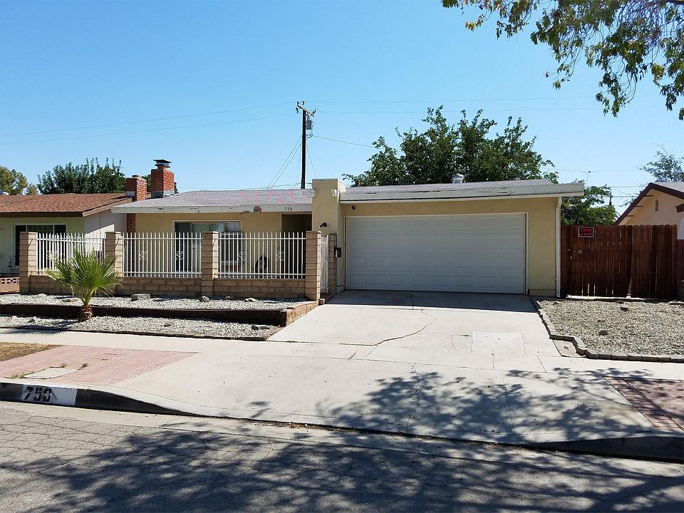 750 Ave H6 Front curb appeal