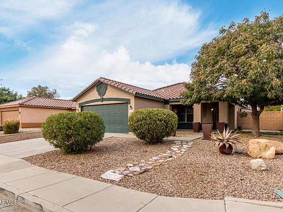 4th image of 15720 W CROCUS Drive