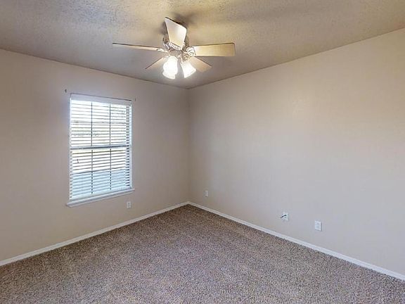 5th image of 732 W 18th St APT A