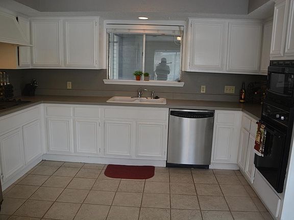 2nd image of 12414 Ashling Dr