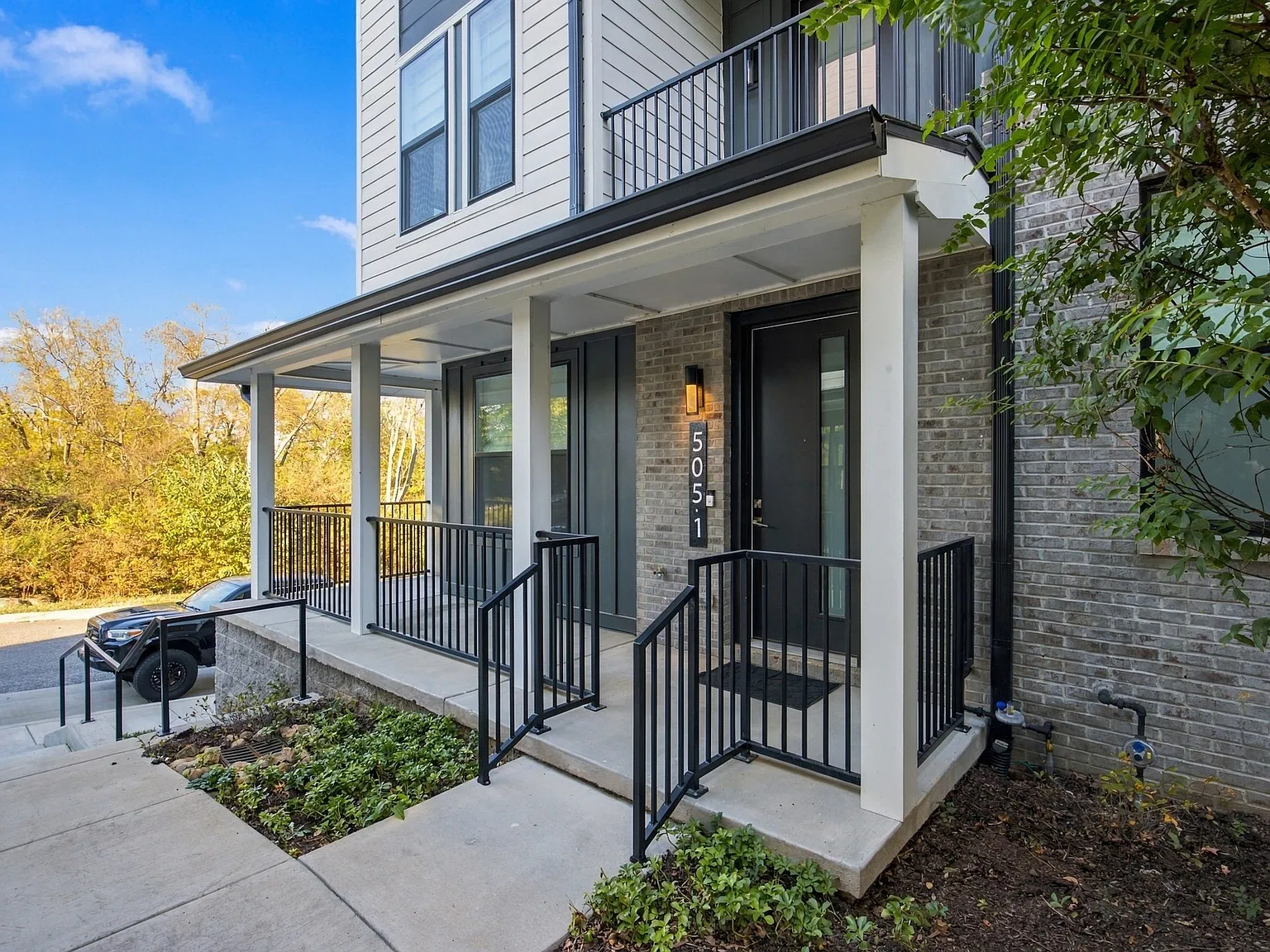 3 bed, 3173 sqft, $3,600 — Photo 1