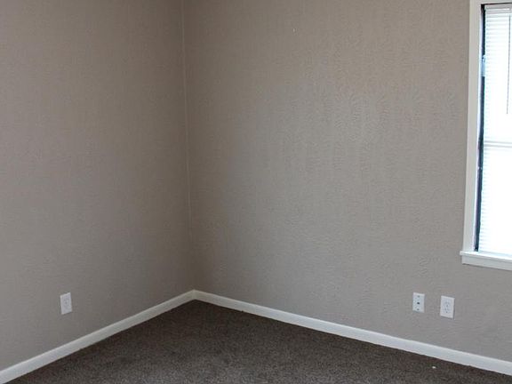 5th image of 938 Pampa Dr