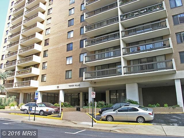 1st image of 3800 Fairfax Dr APT 905