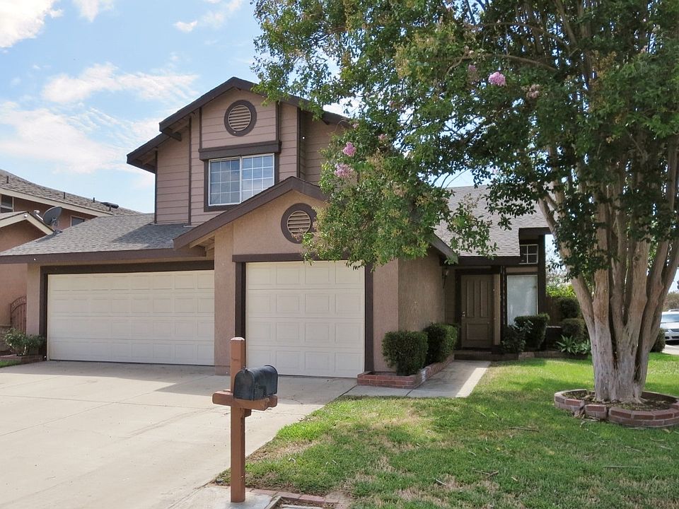 1st image of 2860 Poplar Dr