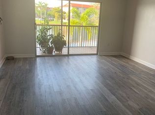 13101 SW 15th Ct APT 207, Pembroke Pines, FL 33027