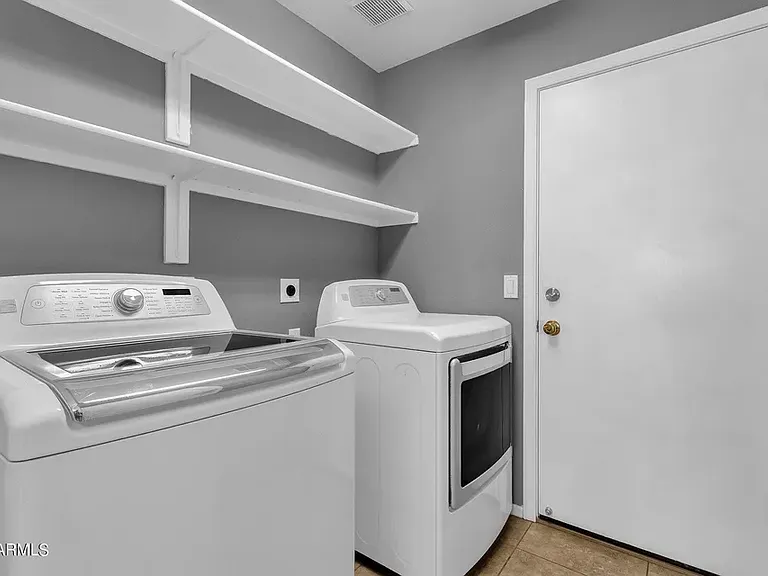 16784 W Nottingham Way — Photo 23