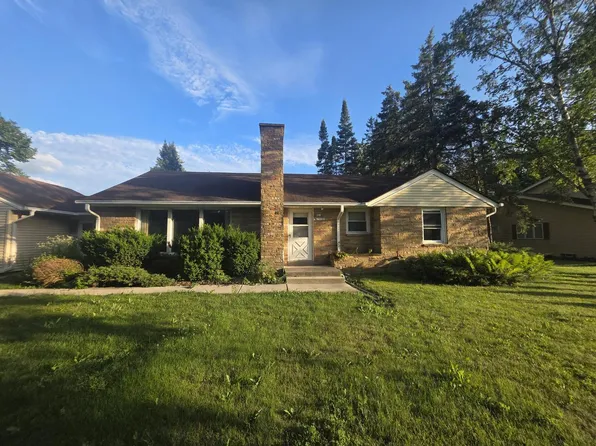 N81W16201 Robinhood DRIVE, Menomonee Falls, WI 53051