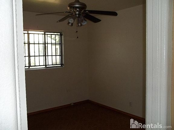 5th image of 2925 N 19th Ave Unit 106
