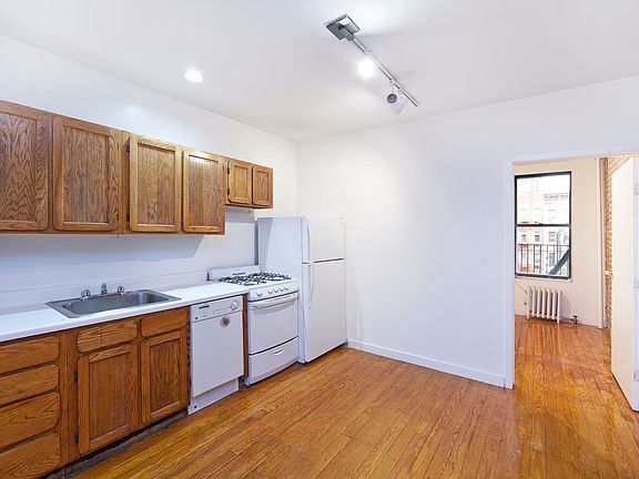 3rd image of 52 E 7th St APT 8