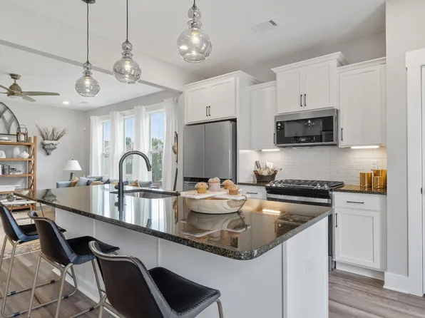 Homes Available Soon, Marion Square