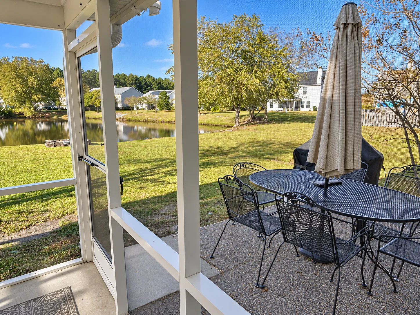 5 bed, 2.5 bath, 2582 sqft, $3,000 — Photo 3