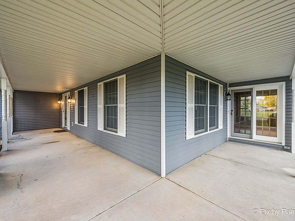 4th image of 1045 Linda Ln