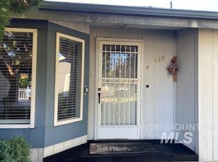 828 Juniper Ct, Lewiston, ID 83501