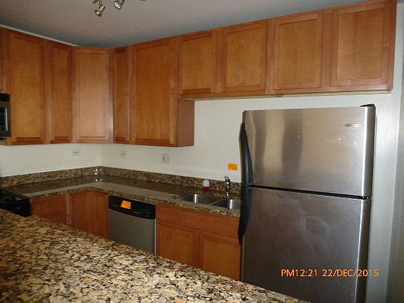 3rd image of 2501 W Touhy Ave APT 404