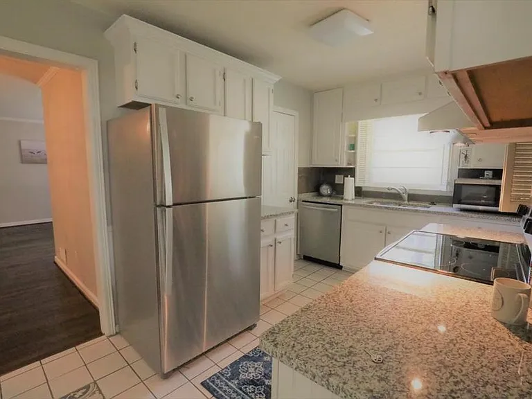 6075 Harleston Rd — Photo 8