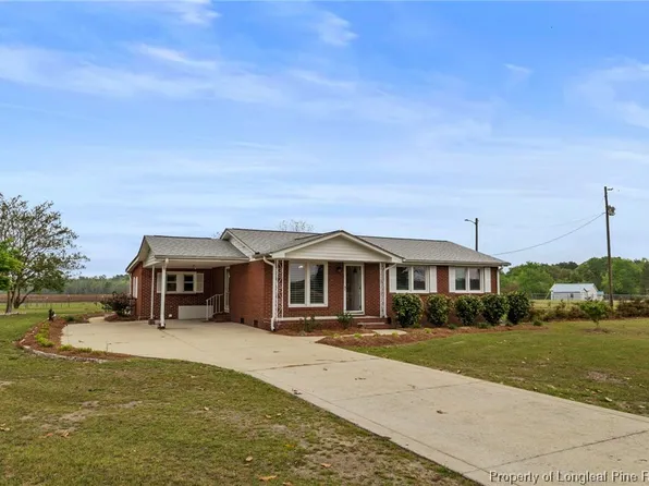 1871 E Parkton Tobermory Rd, Parkton, NC 28371