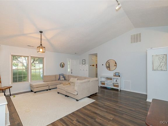 5th image of 4904 Templemore Ct
