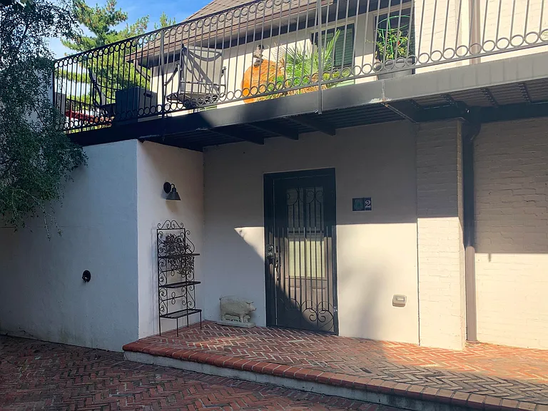 Ivory House — Photo 14