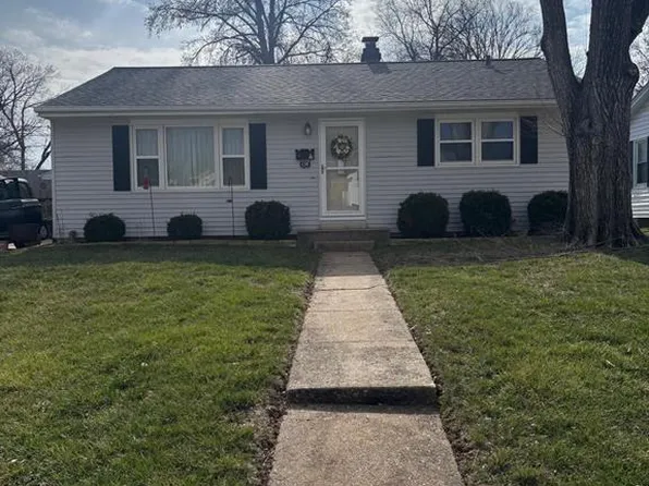 430 Rose Dr, Saint Charles, MO 63301