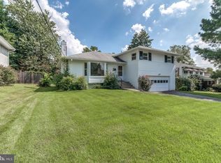 6007 McKinley St, Bethesda, MD 20817