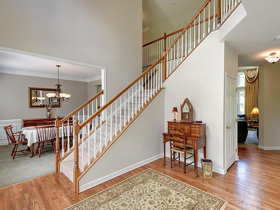 2nd image of 1342 Stonegate Dr