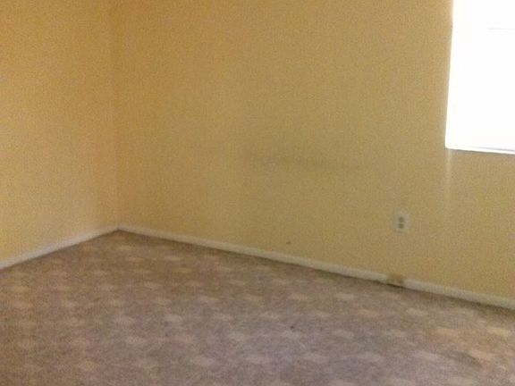 3rd image of 4613 Skyline Blvd APT 108