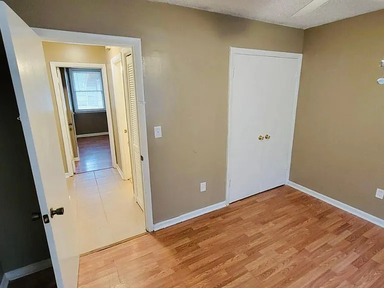 2871 Glenn Hills Cir #B — Photo 13