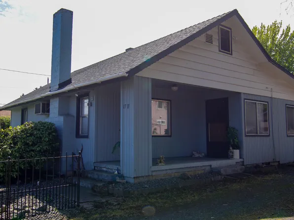 1711 Prune St, Medford, OR 97501