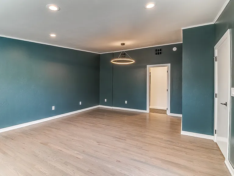 2524 NW 52nd St — Photo 27