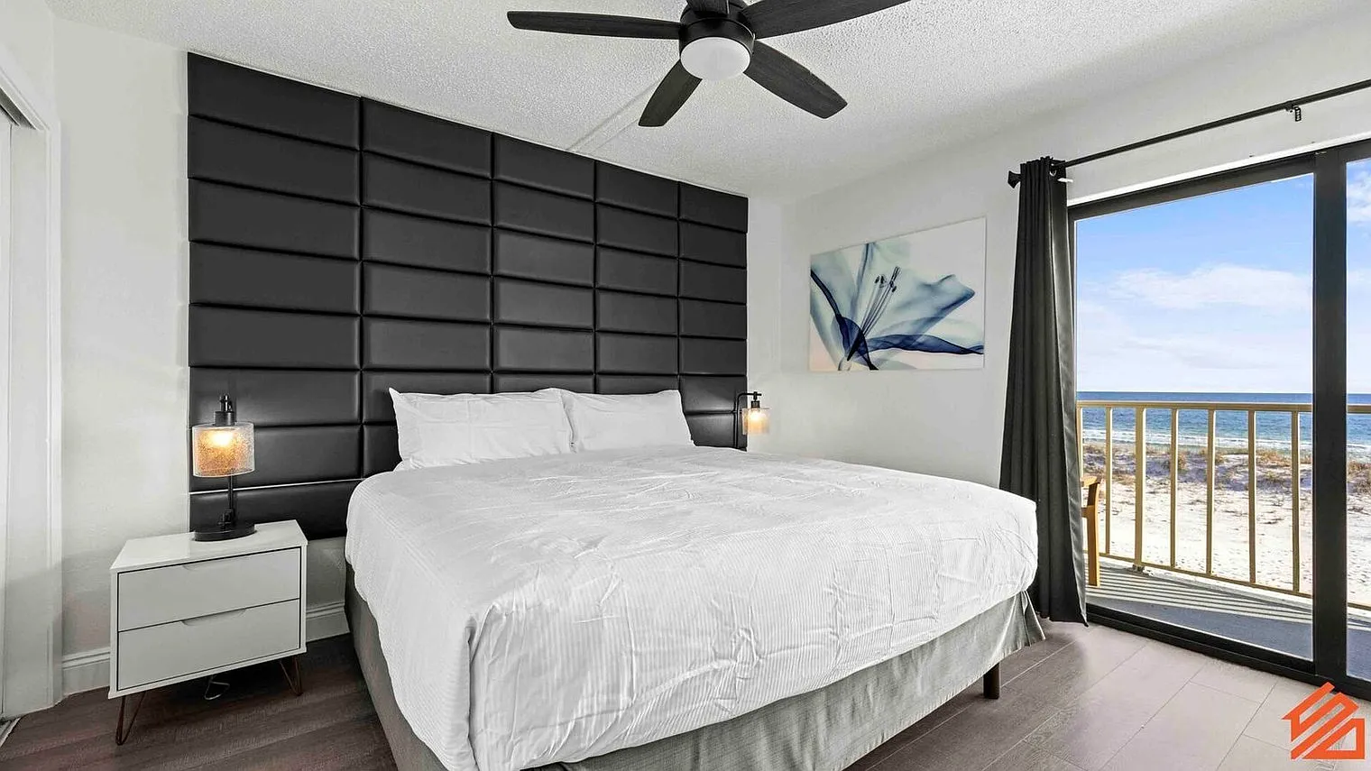 1 bed, 1.0 bath, 5801 sqft, $3,100 — Photo 2