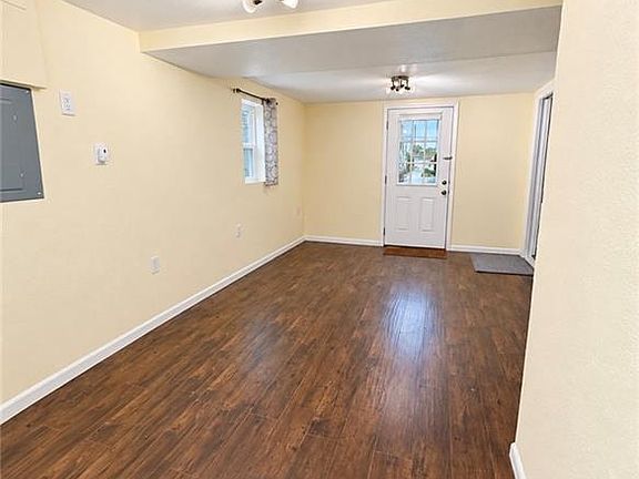 3rd image of 215 W 8th St
