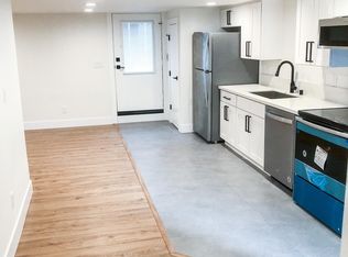 834 NE 79th St, Seattle, WA 98115