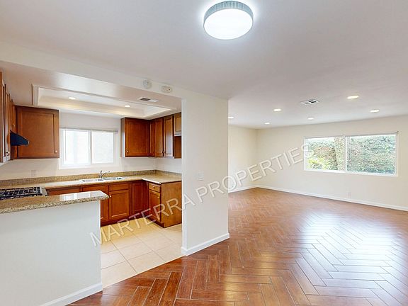 4th image of 168 Magnolia St #A