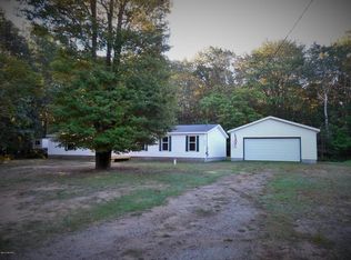 5819 W Dewey Rd, Ludington, MI 49431