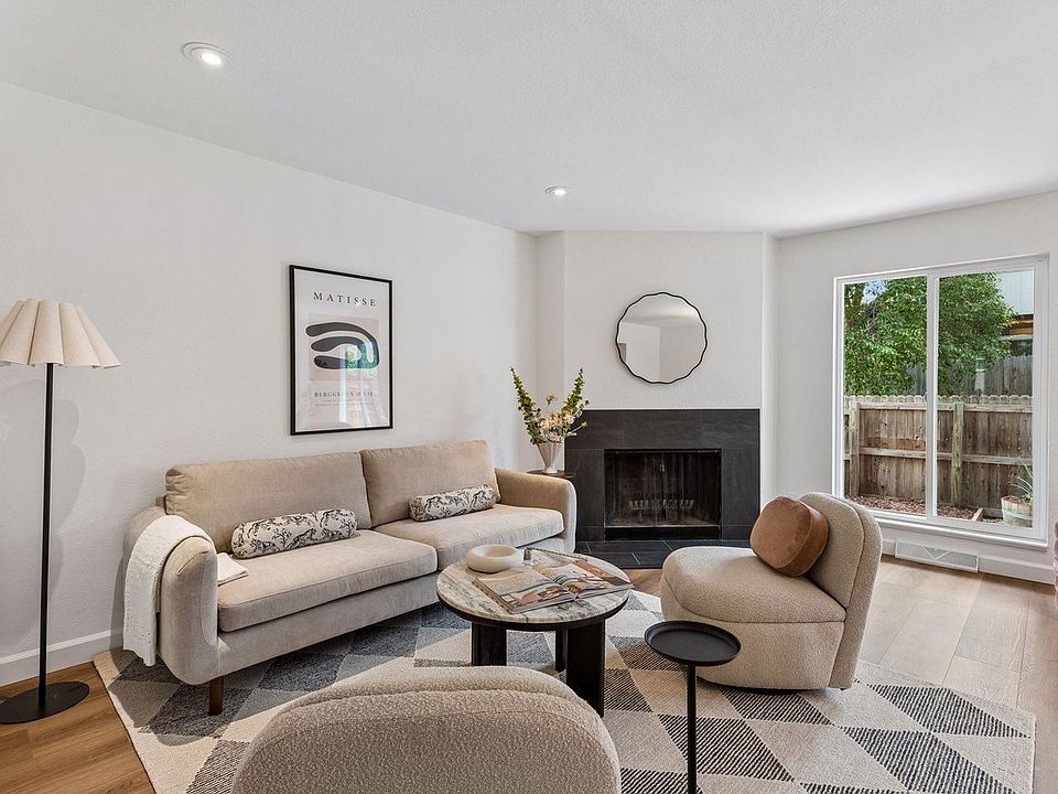 1st image of 1494 Greenbriar Blvd