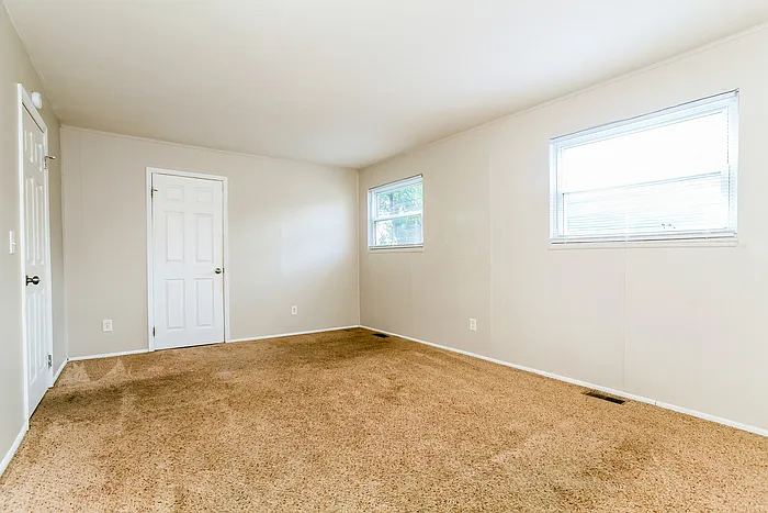 11952 Wincanton Dr — Photo 7