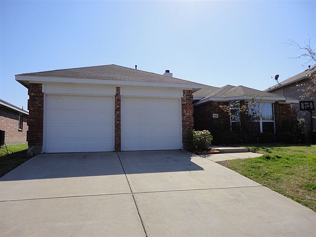 1st image of 4940 Kingfisher Ln
