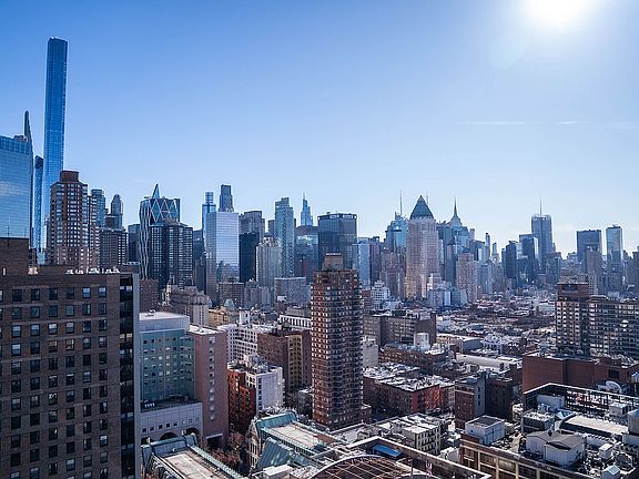 5th image of 555 W 59th St