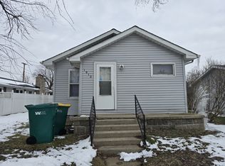 1012 W Borley Ave, Mishawaka, IN 46545