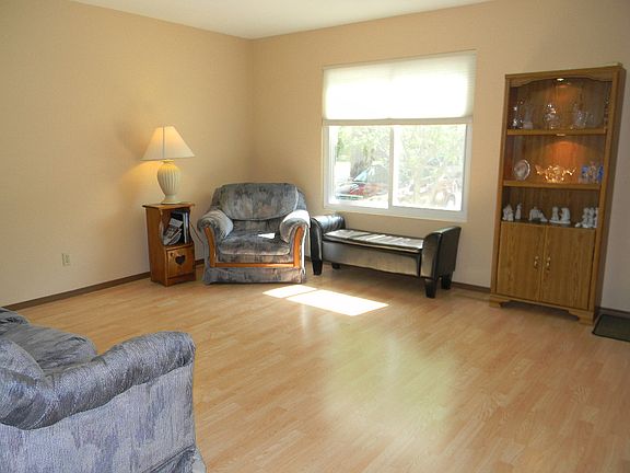 Living Room (view 2)