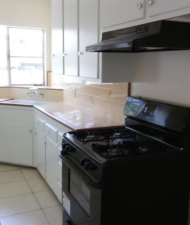 1st image of 1137 E California Ave APT 27