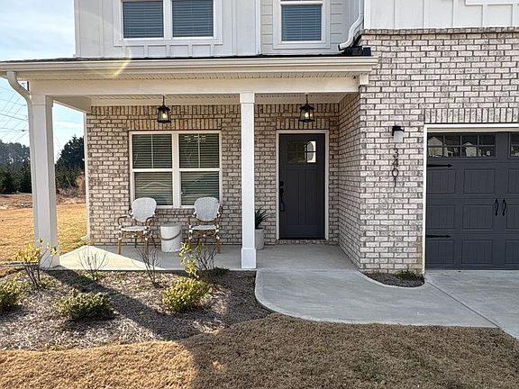 3rd image of 3401 Pepperpike Ct