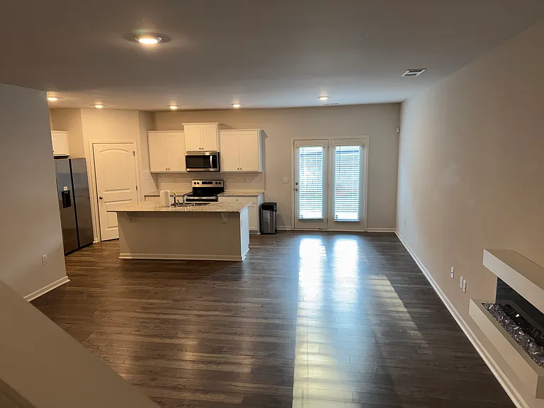 300 Stoneybrook Dr — Photo 16