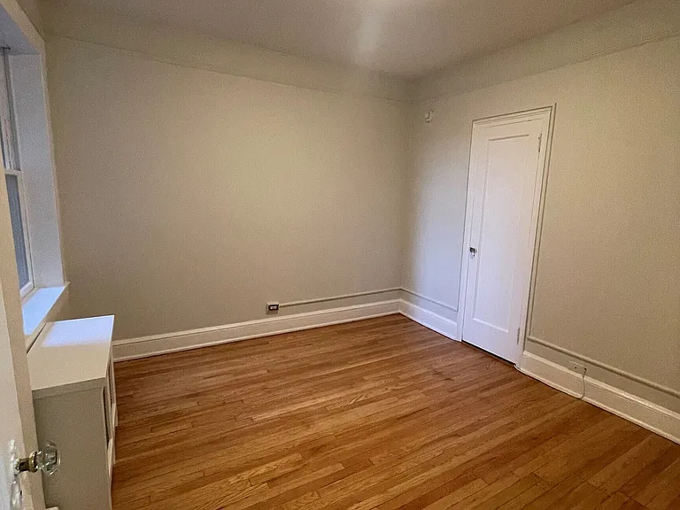 271 Greenwich Ave #1B — Photo 8