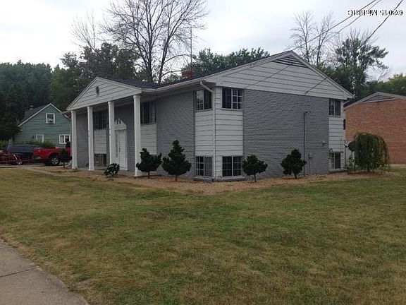 3rd image of 966 33rd St SE