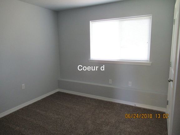 4th image of 1235 W Deschutes Ave